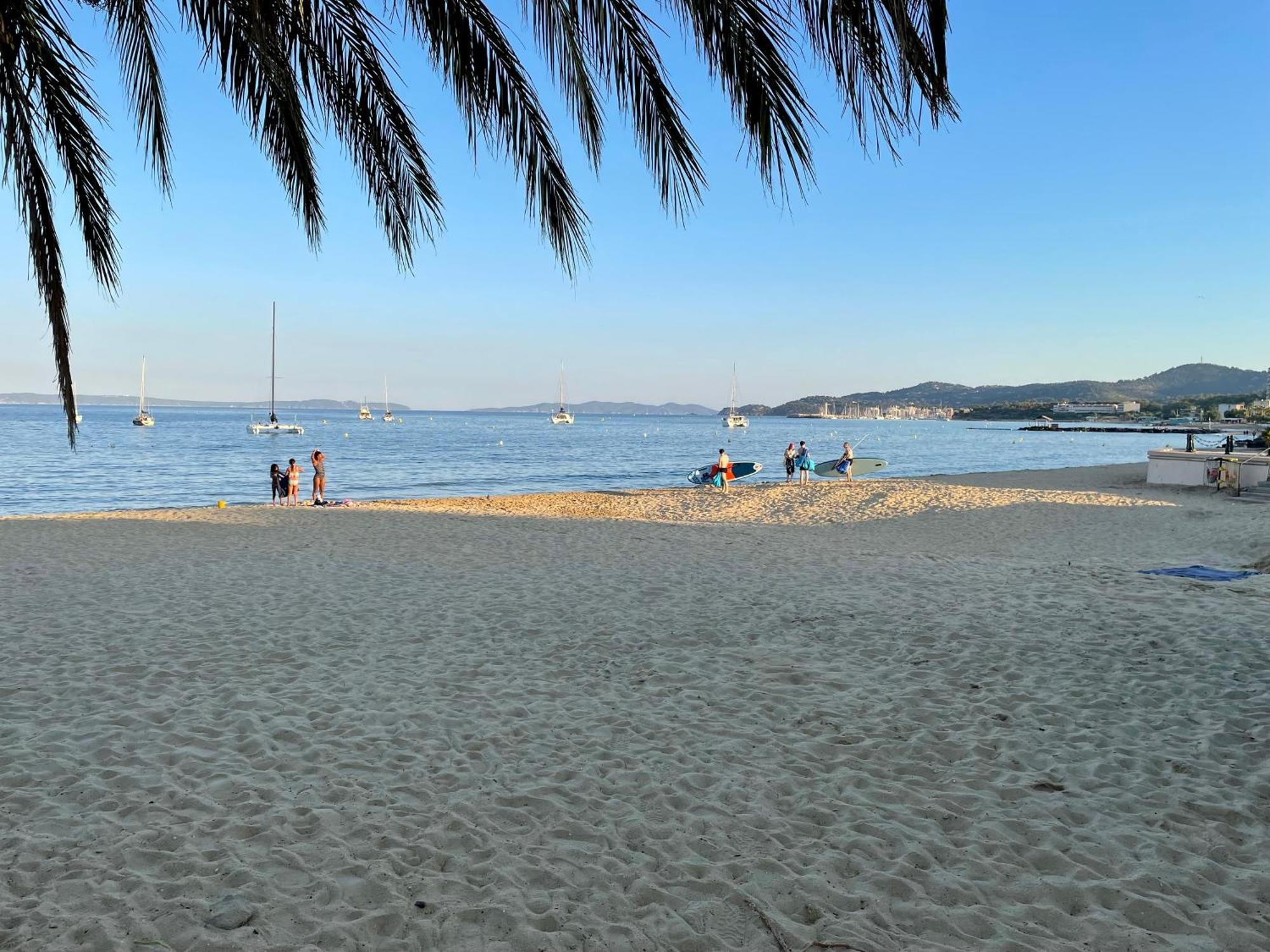 T3 A 300M Plage Avec Piscine Tennis Le Lavandou Zewnętrze zdjęcie